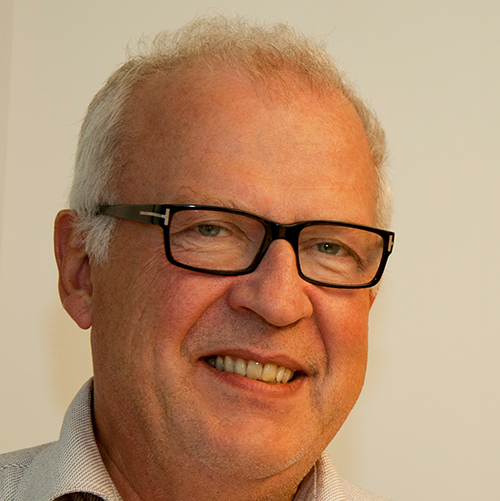Professor Tomas Olsson